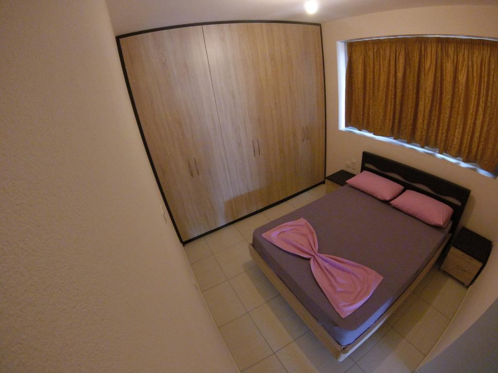 Riviera Rooms Himare Eksteriør bilde