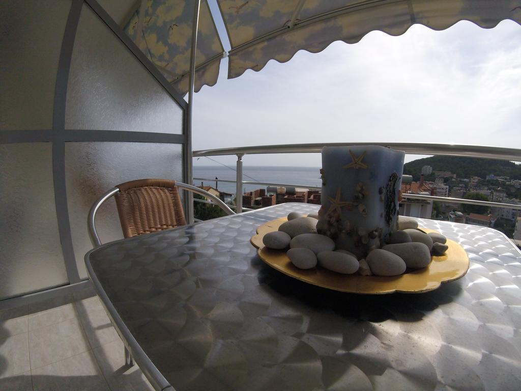 Riviera Rooms Himare Eksteriør bilde
