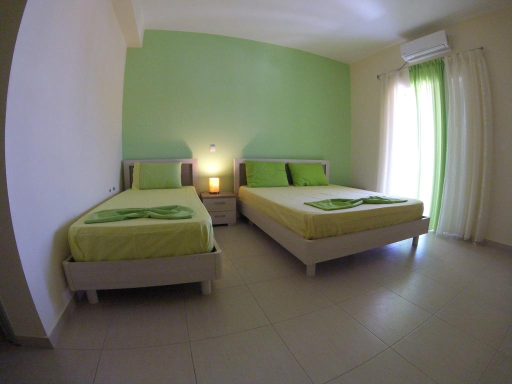 Riviera Rooms Himare Eksteriør bilde