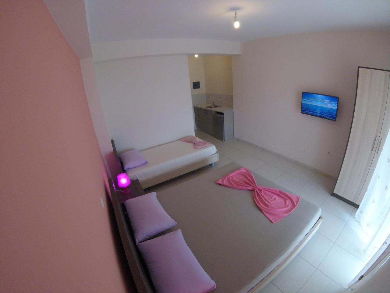 Riviera Rooms Himare Eksteriør bilde