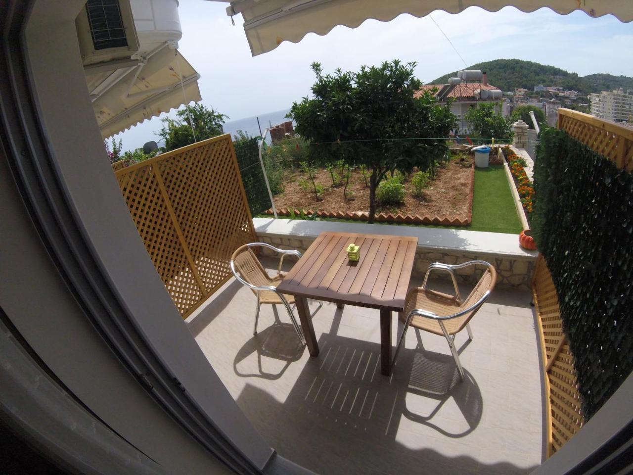 Riviera Rooms Himare Eksteriør bilde